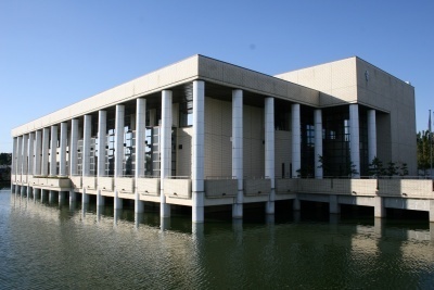 写真：武豊町立図書館